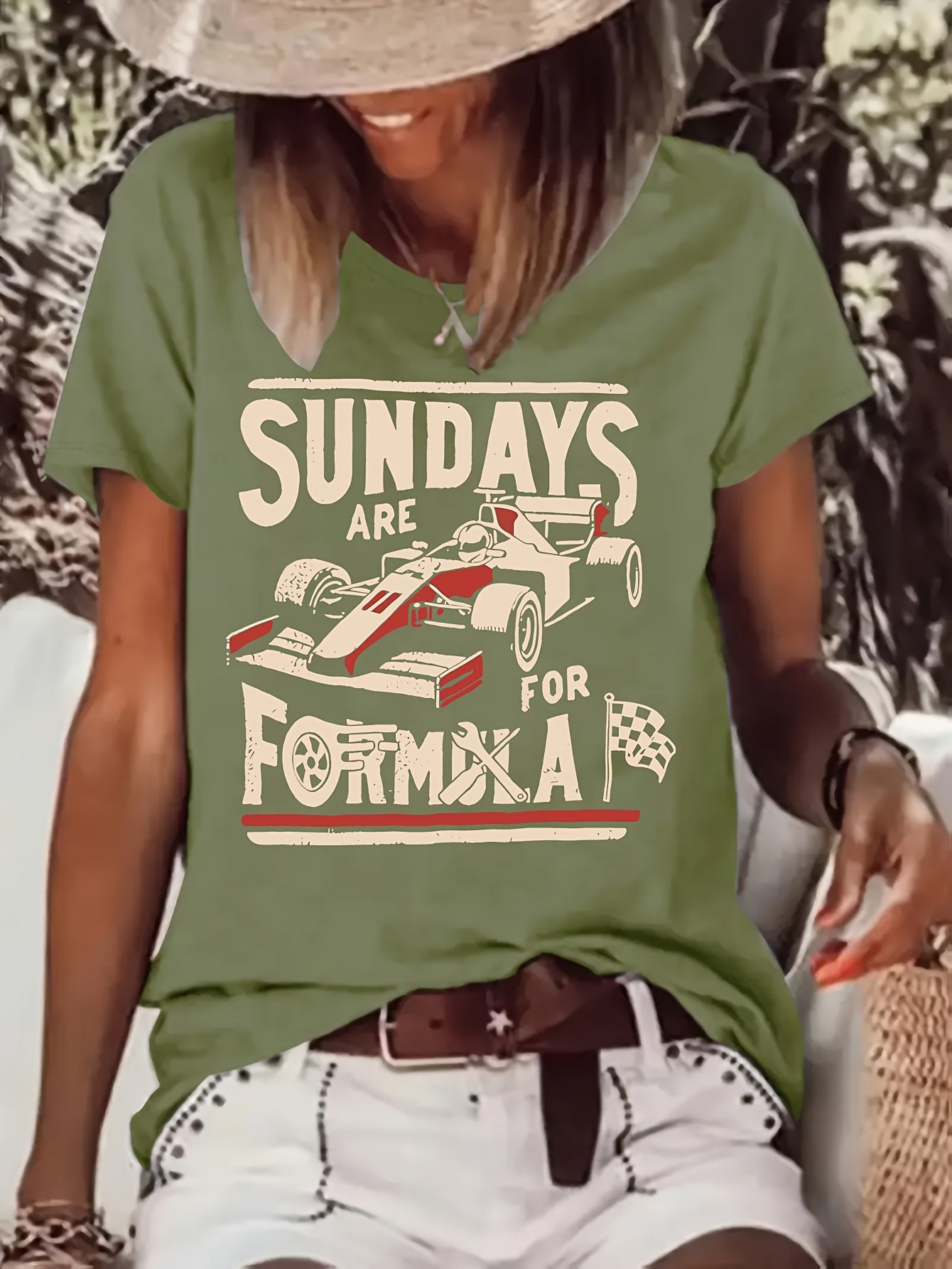 T-shirt Feminina Retrô com Estampa de Corrida