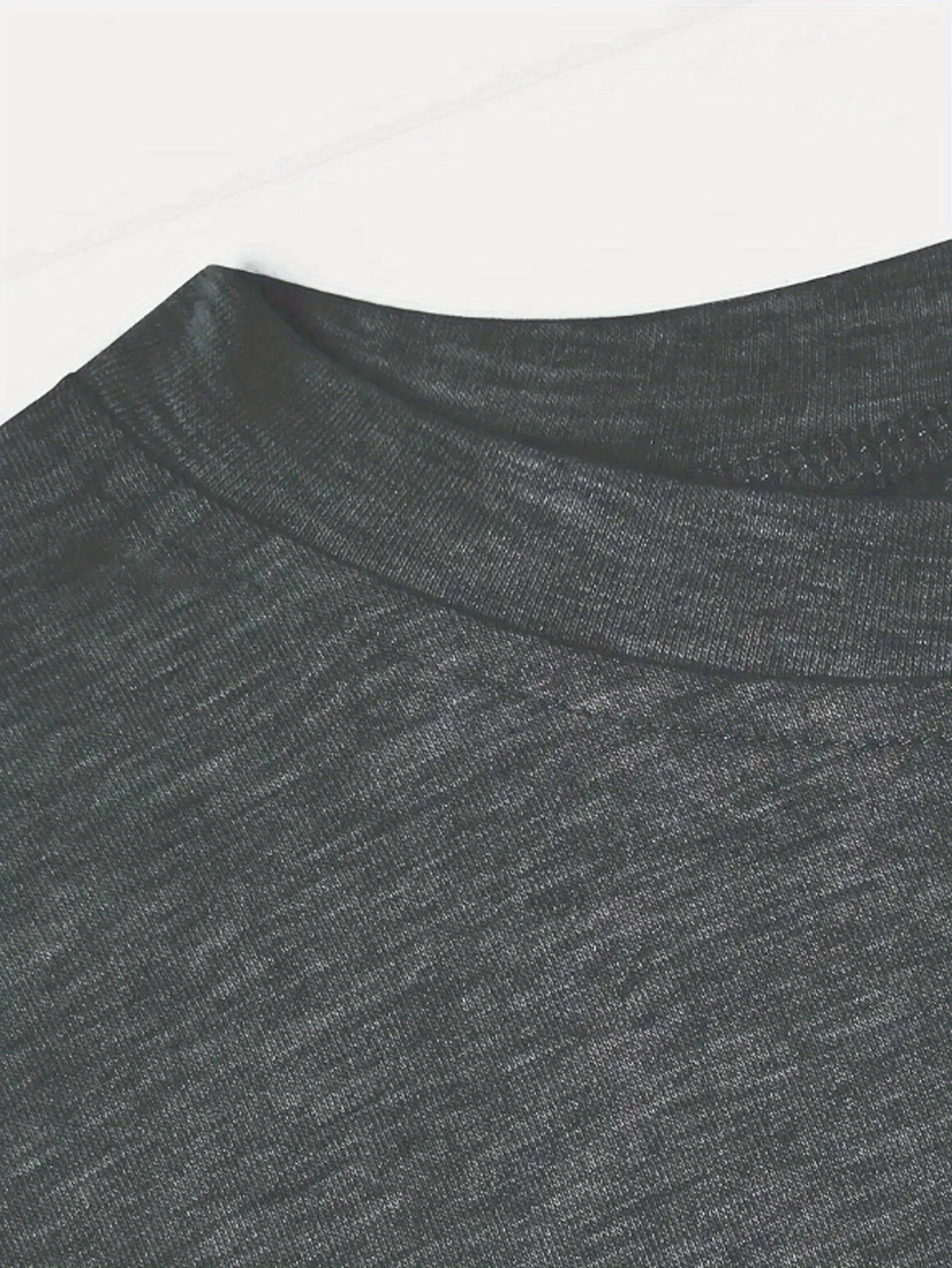 T-shirt Feminina Retrô com Estampa de Corrida