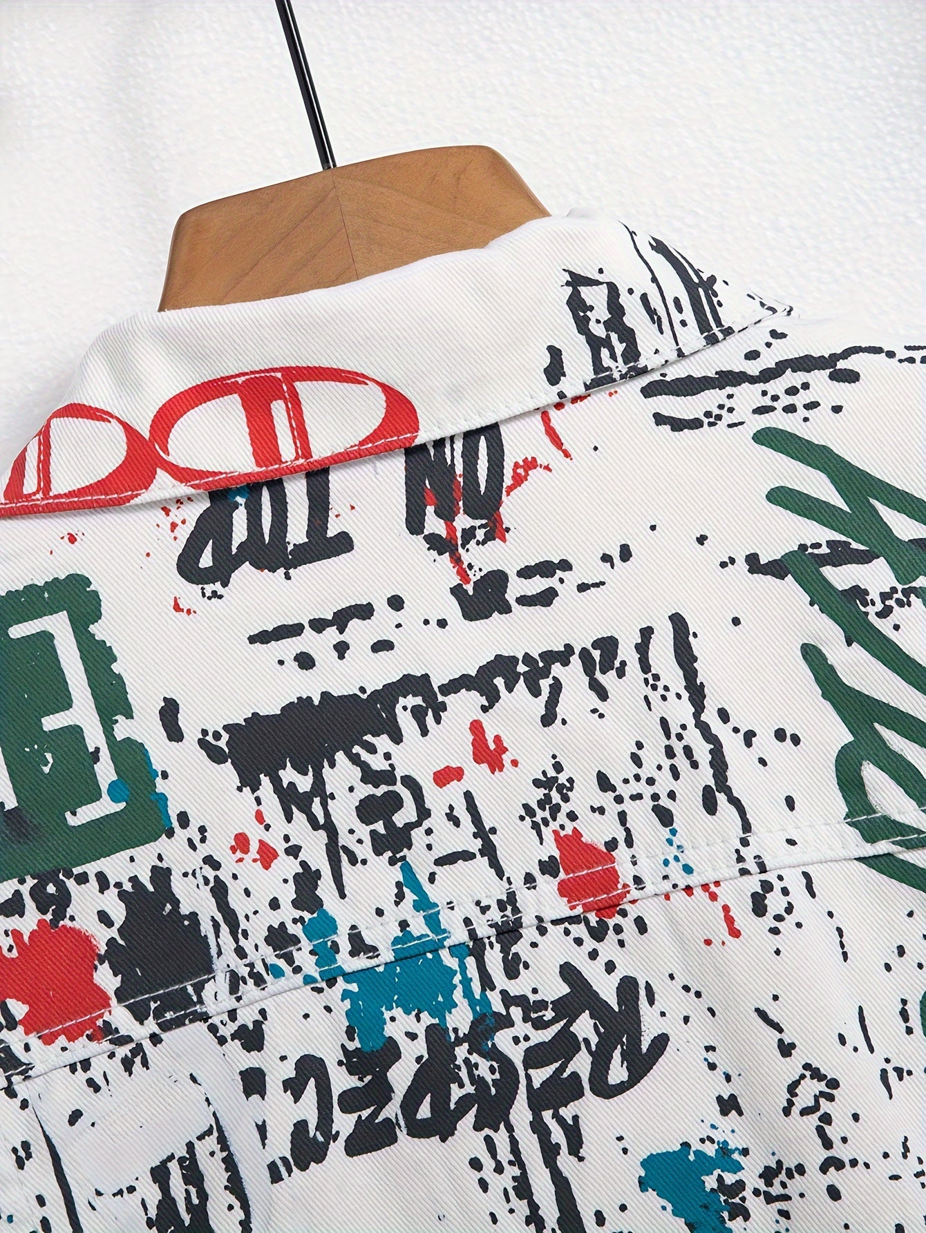Jaqueta Masculina de Jeans Estilo Grafite Urbano