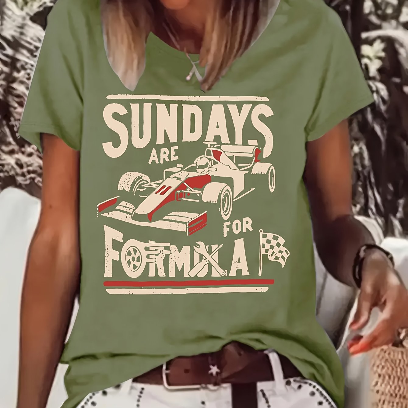 T-shirt Feminina Retrô com Estampa de Corrida